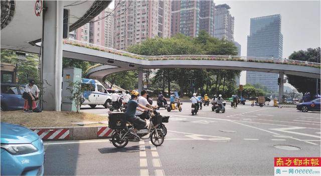 广州电动自行车无牌上路：开罚