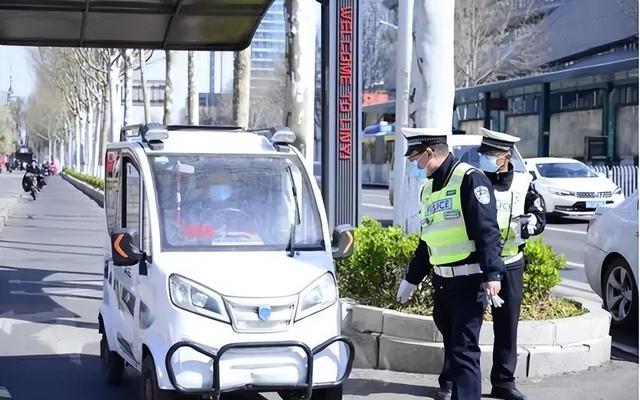 提醒车主注意！以后骑这3种电动车，驾照、牌照、保险将缺一不可