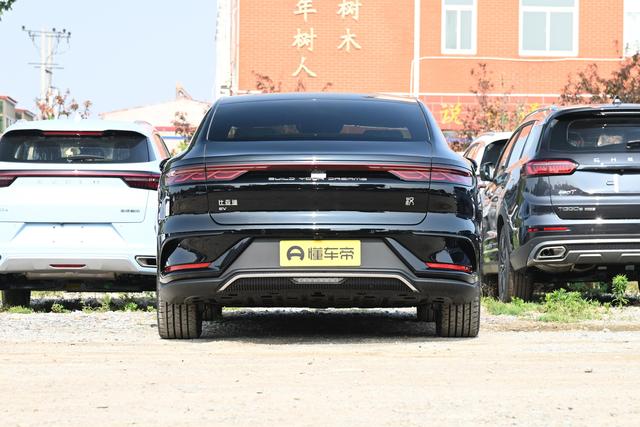 对比完比亚迪汉EV，您还会选择特斯拉Model 3吗？