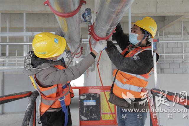 宜昌楚能新能源锂电池产业园项目一期主体结构正式封顶