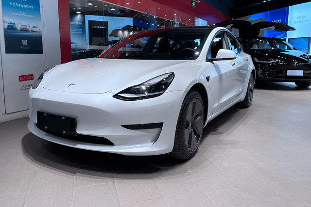 特斯拉绝交式降价，Model 3后驱不到23万，我更愿意买比亚迪汉DM-i