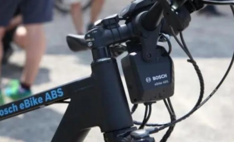 电动自行车也有ABS？BOSCH推出两轮防抱死系统！