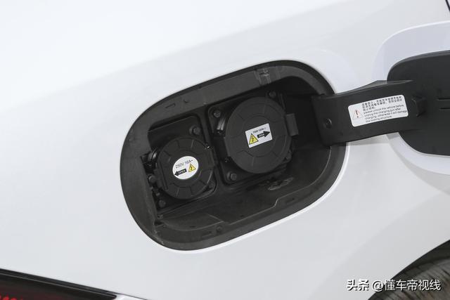 新车 | 比亚迪秦PLUS DM-i 2023 冠军版内饰官图发布，2月10日上市