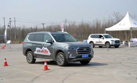 上汽研发的全地形SUV，实力堪比普拉多，关键价格仅15万起