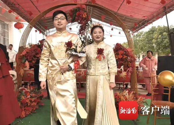 他用13辆电动自行车迎娶心上人，这对在三亚抗疫的湖北情侣结婚了！